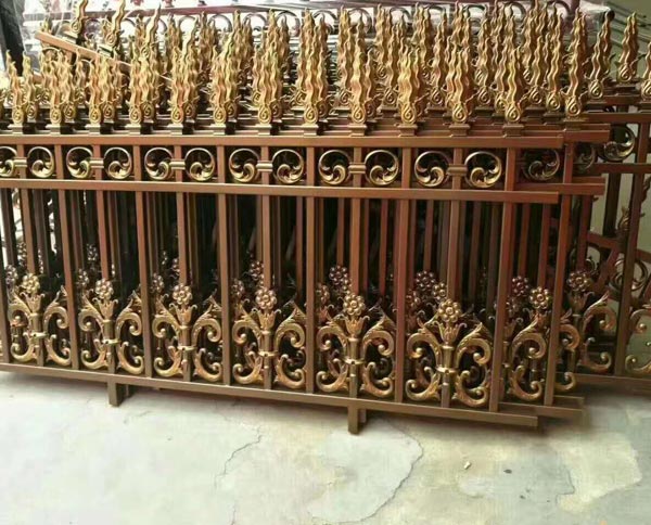 鋁藝護欄有哪些常見的應(yīng)用？